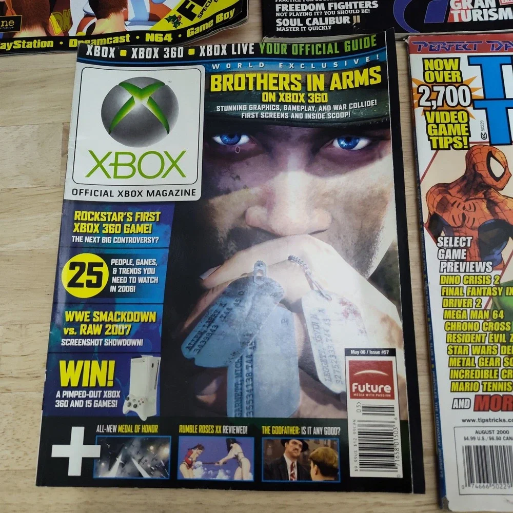 Gaming magazines XBox Playstation Tips & Tricks Sonic Prince Persia Tomba 2
